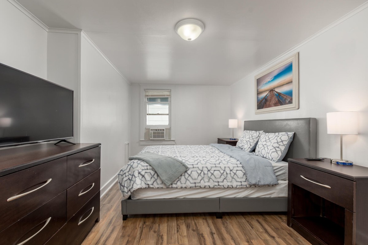 Bluvista Vacation Rentals-Somerset 4-image-1