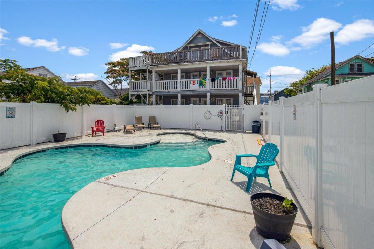 exterior pool